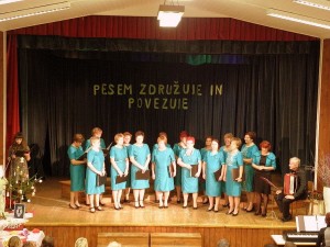 Ženski pevski zbor Harmonija